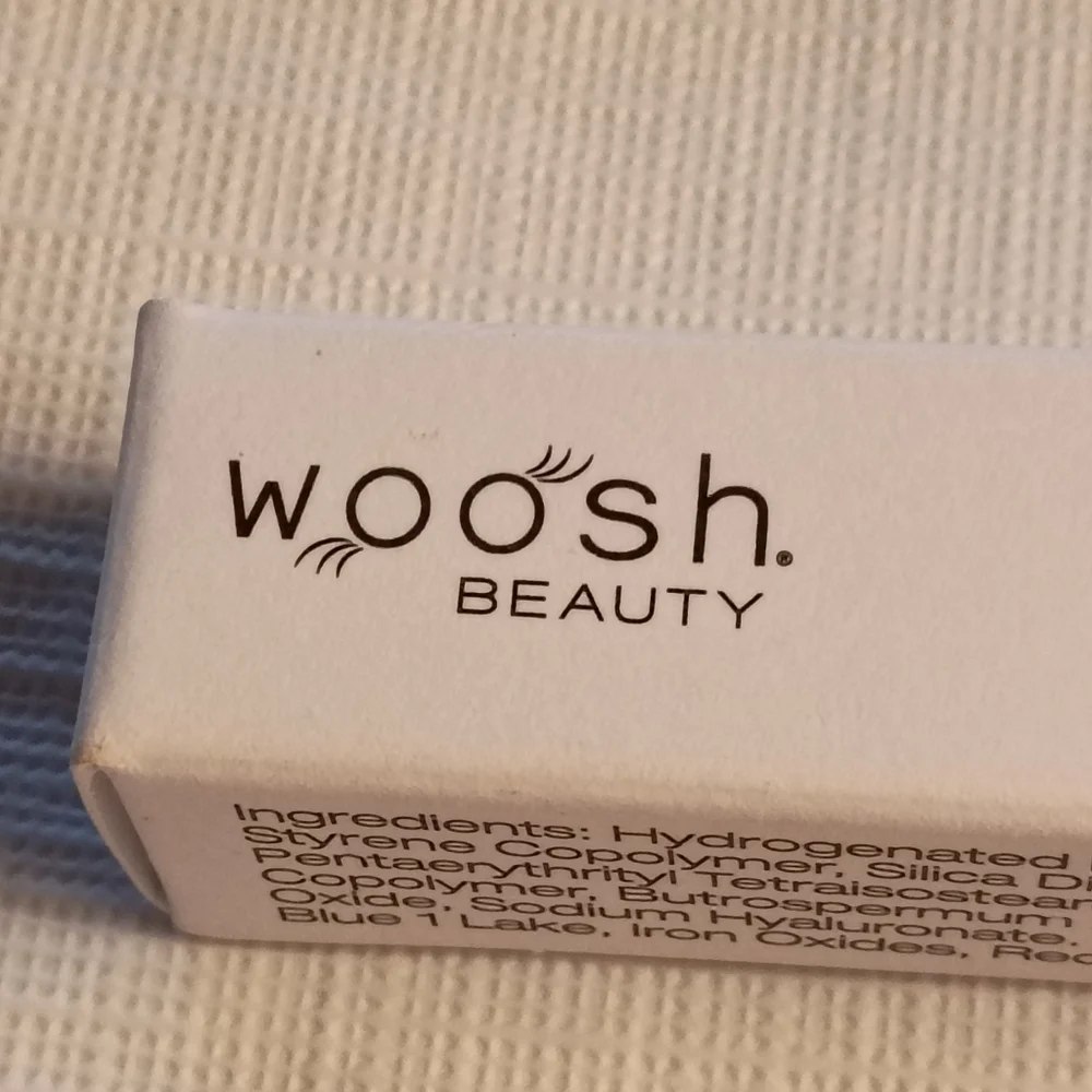 Woosh Beauty Spin On Lip Gloss Glimmer NIP